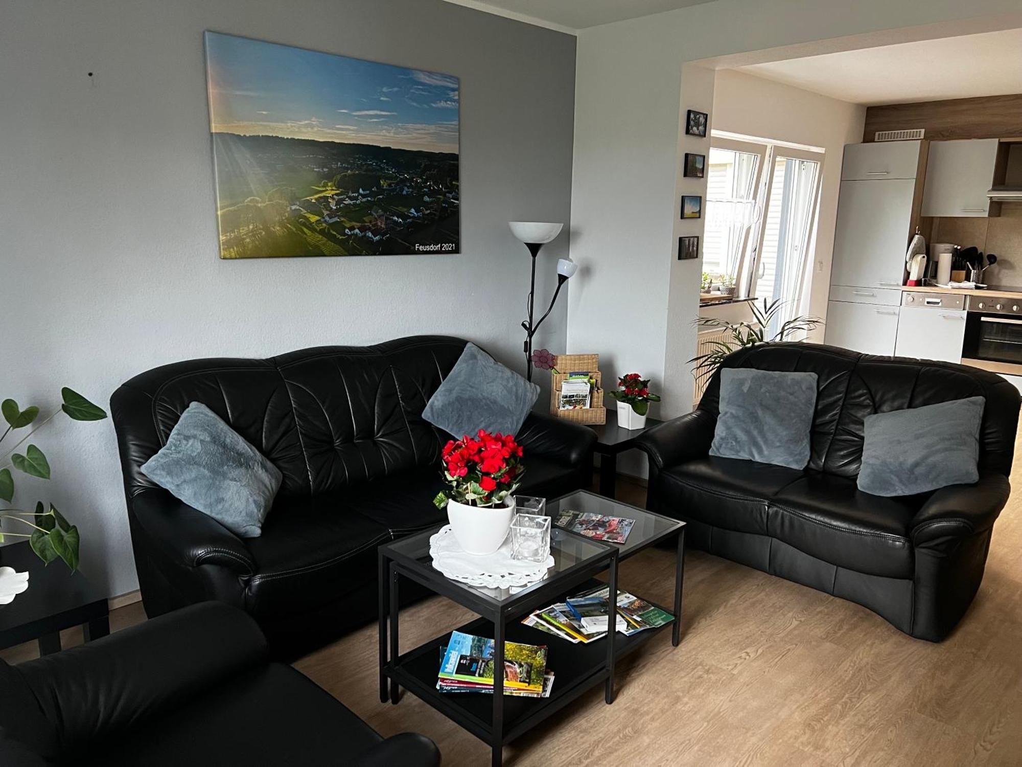 Deine-Eifel-Ferienwohnung Feusdorf Ngoại thất bức ảnh
