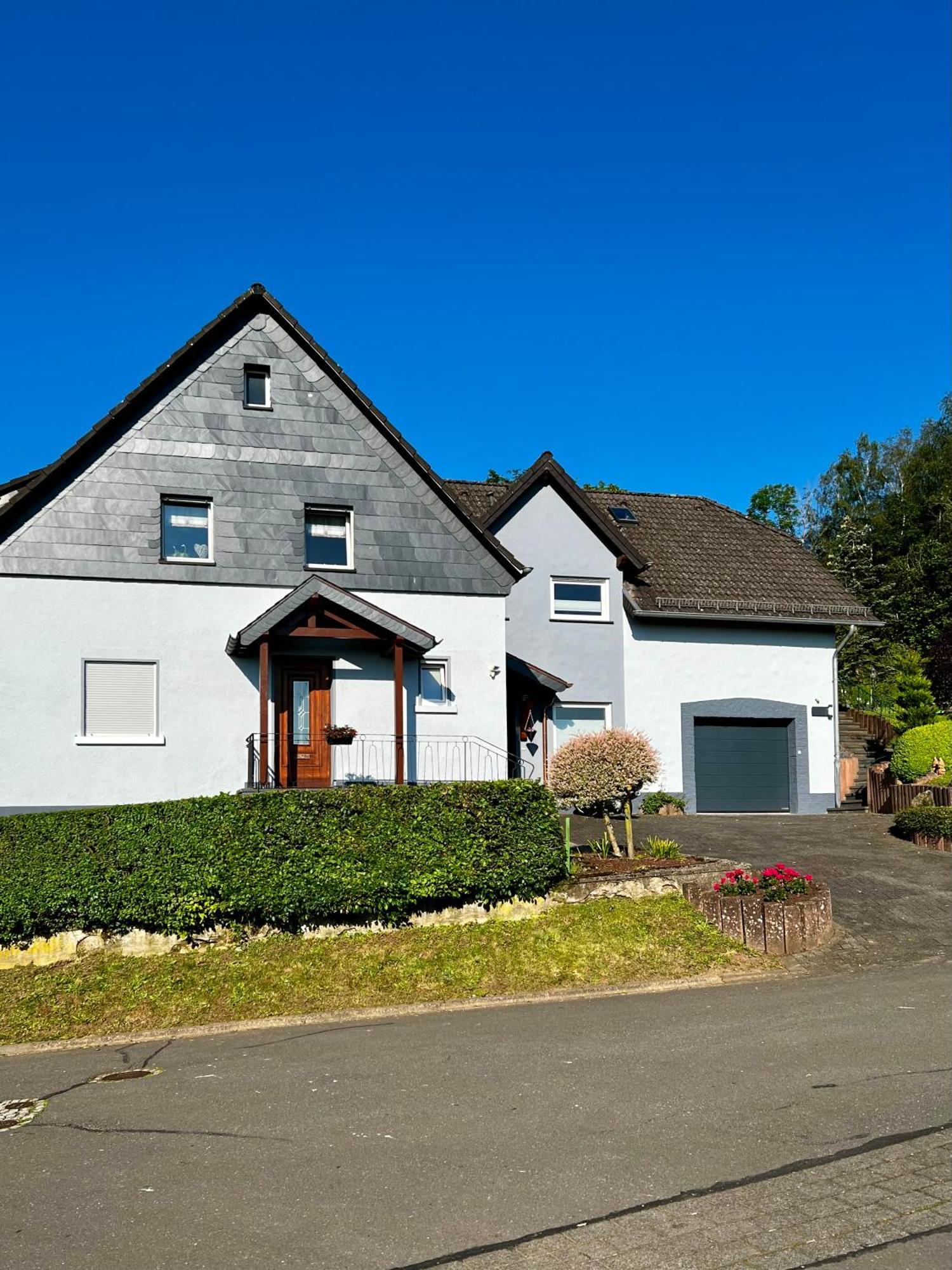 Deine-Eifel-Ferienwohnung Feusdorf Ngoại thất bức ảnh